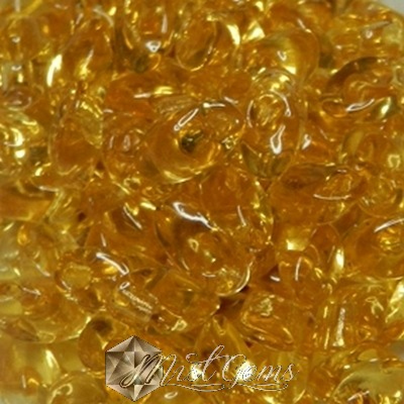 Long Magatama LMA 0132 Transparent Light Topaz