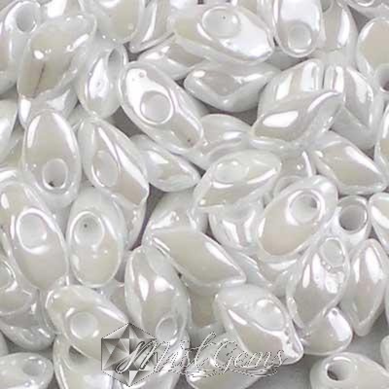 Long Magatama LMA 0420 White Pearl Ceylon