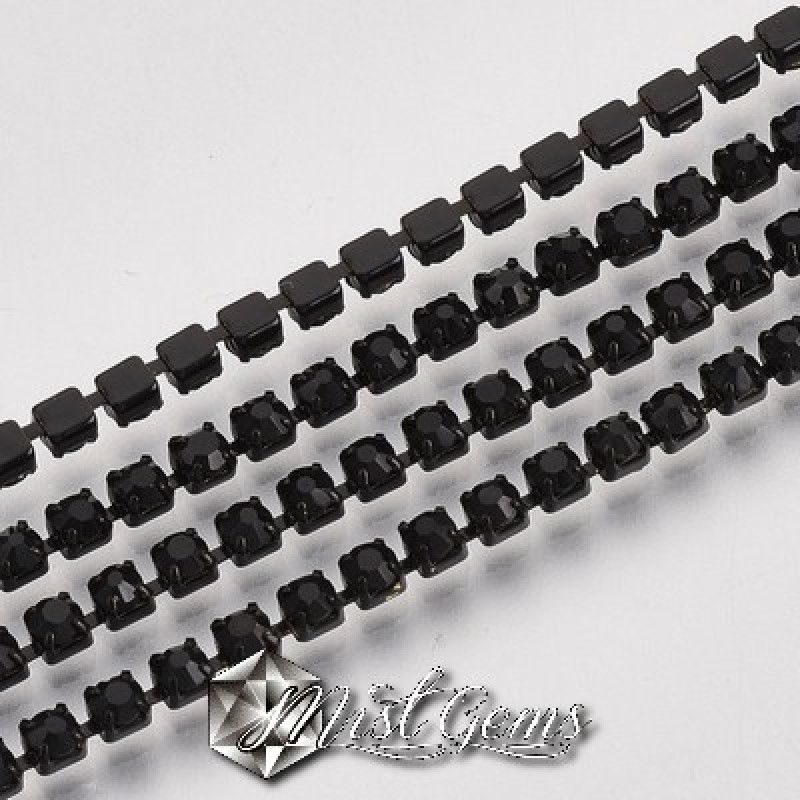 Lant din strasuri casetate 2.2mm,casete alama negre,strasuri negre-0.5m