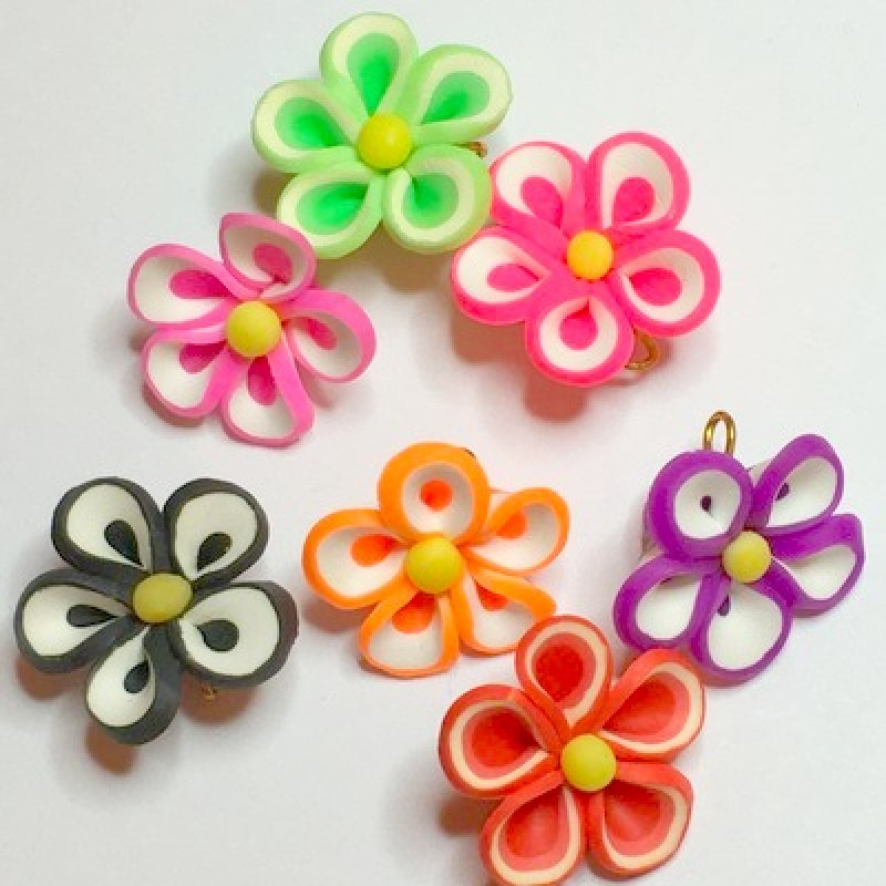 Martisor Floare din plastelina FIMO-115buc
