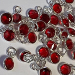 Charm  (mic pandantiv) din Argint 925 -Contur din Argint-Cubic Zirconia Rosu-5mm -1buc
