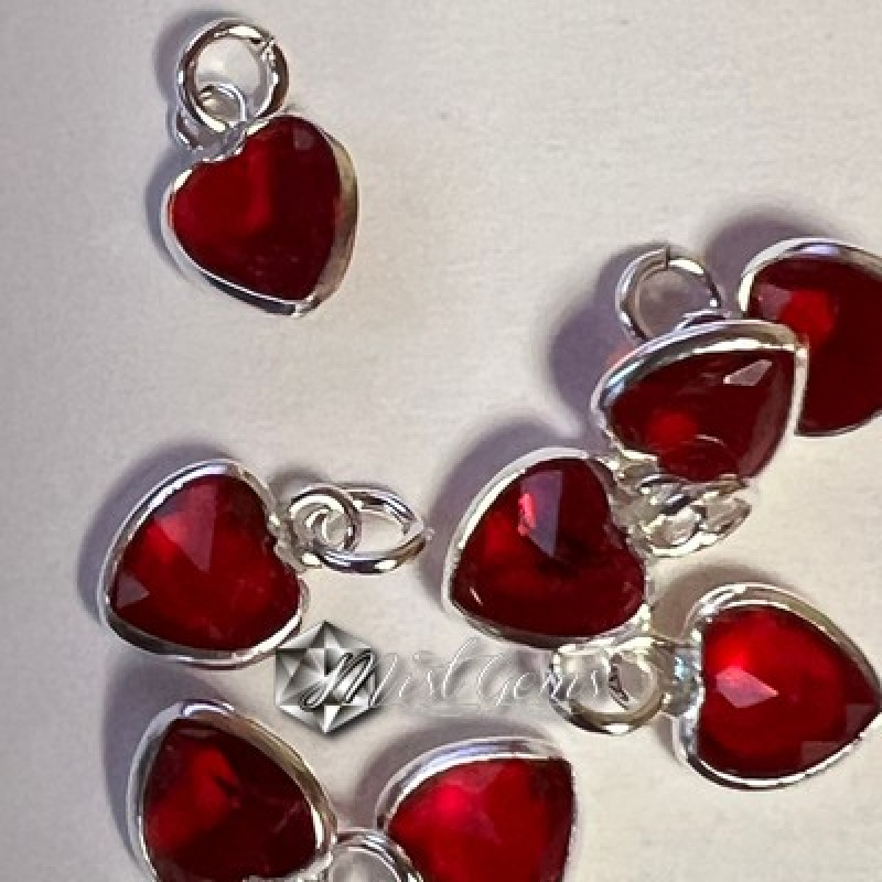 Charm  (mic pandantiv) din Argint 925 -Contur Inima din Argint-Cubic Zirconia Grenat-5mm -1buc
