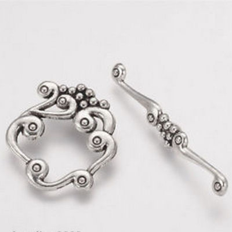 Inchizatoare toggle,romb cu ornamente,din aliaj metalic,argintie 