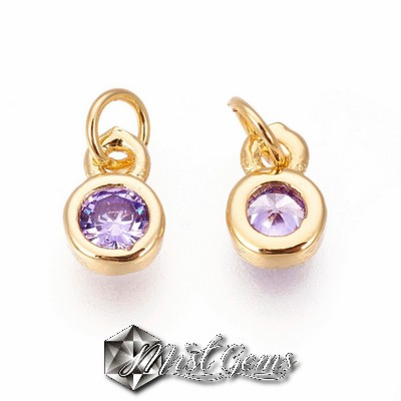 Charm Caseta Rotunda din Alama,cu Solitaire din Cubic Zirconia Lila