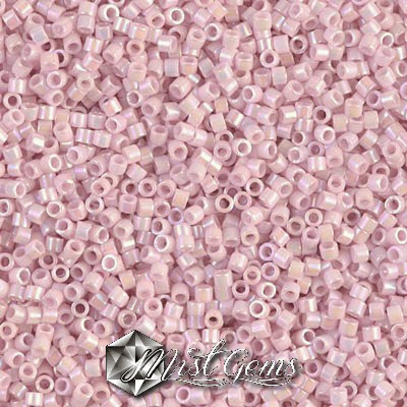 Delica 11/0 DB 1504 Opaque Pale Rose AB