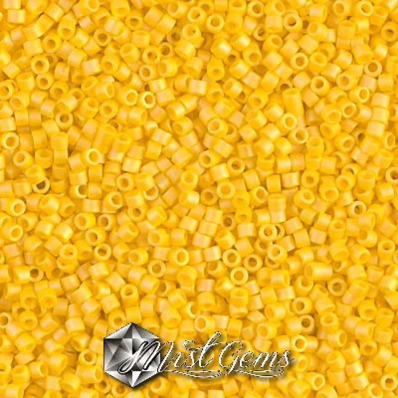 Delica 11/0 DB 1592 Matted Opaque Canary AB