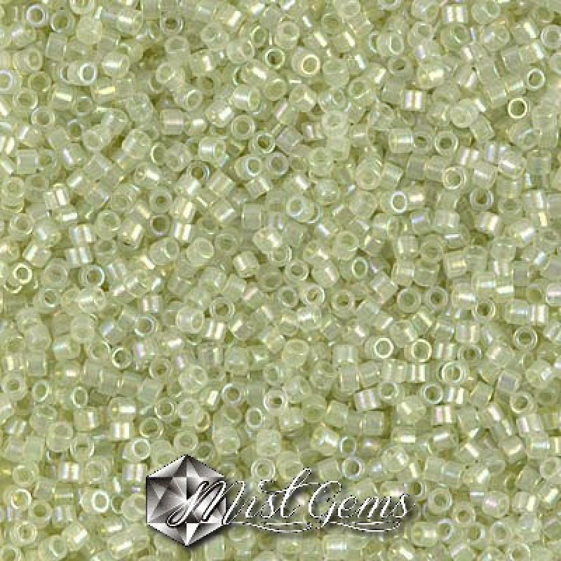 Delica 11/0 DB 1765 Sparkling Celery Lined Opal AB