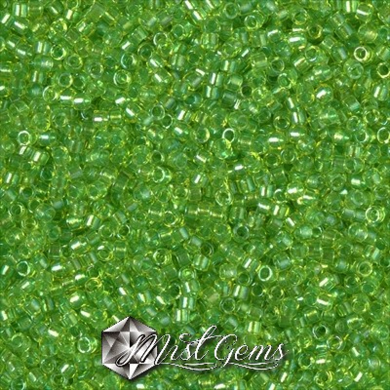 Delica 11/0 DB 2376 Fancy Lined Celery