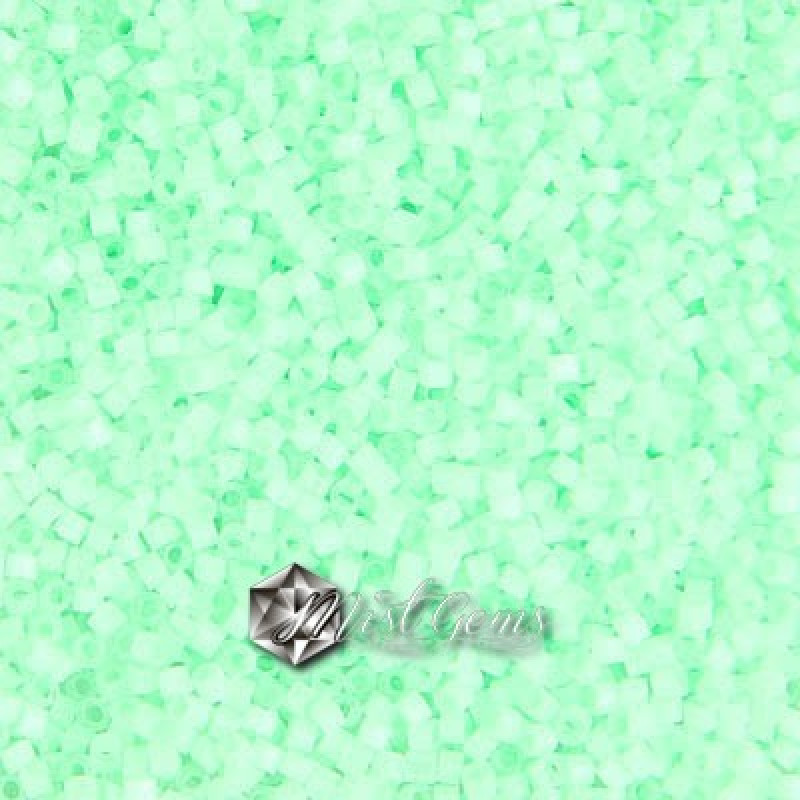 Delica 11/0 DB 1858 Silk Inside Dyed Mint Green