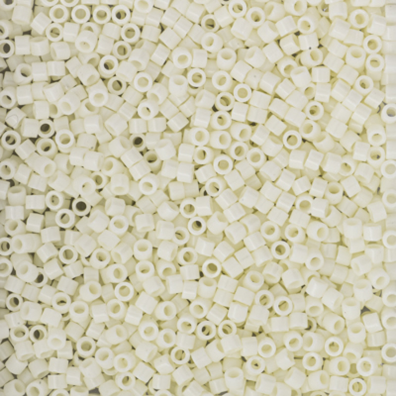 Delica 11/0 DB 2401 Opaque Light Butter Cream