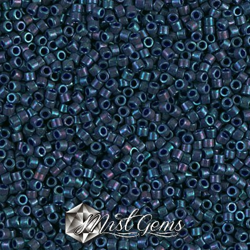 Delica 11/0 DB 0135 (DB135) Metallic Midnight Purple
