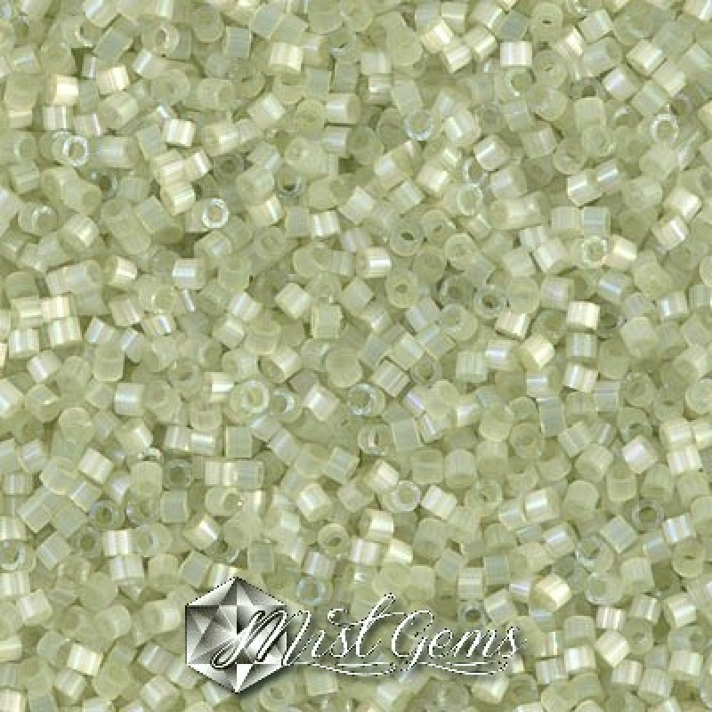Delica 11/0 DB 1815 Dyed Pale Lime Silk Satin