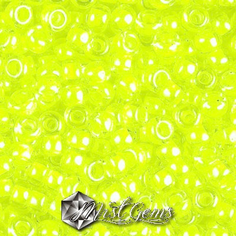Miyuki Round Rocailles RR06/0-1119  Luminous Lime Aid