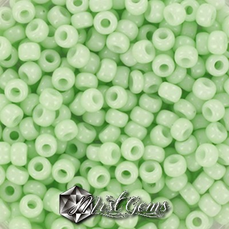 Miyuki Round Rocailles 8/0 RR 3318 Opaque Light Mint