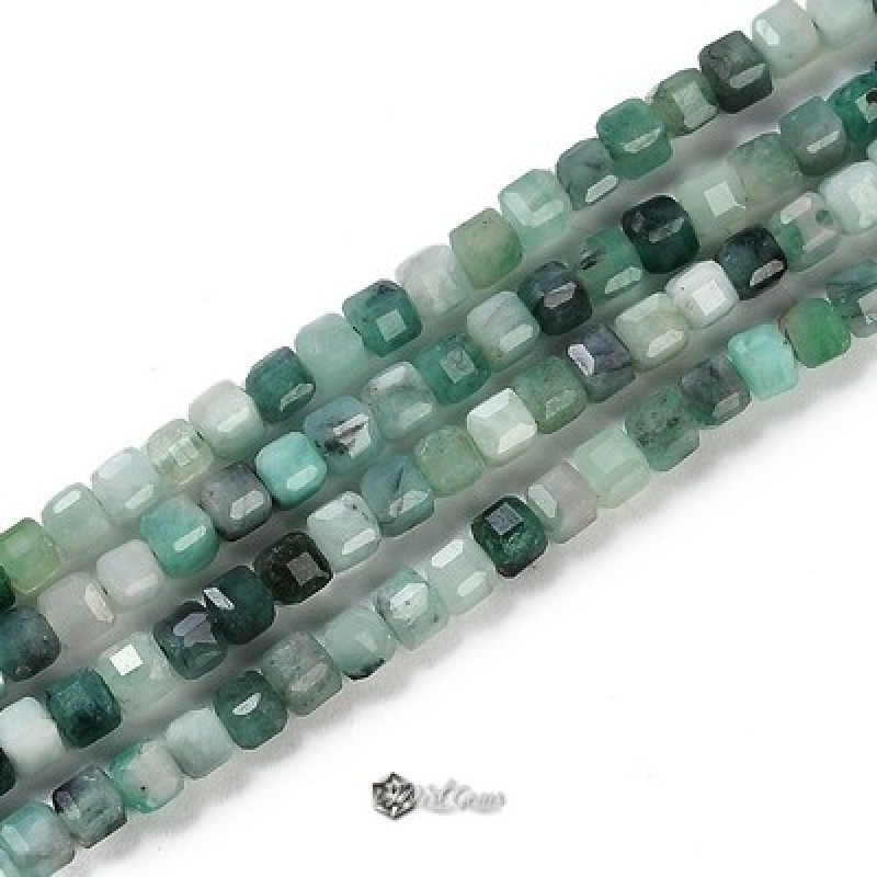 Cuburi Smaralde Fatetate 2mm-20buc.