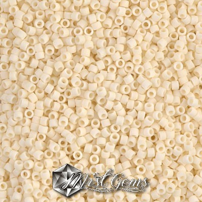 Delica 11/0 DB 0762 Opaque Cream Matted