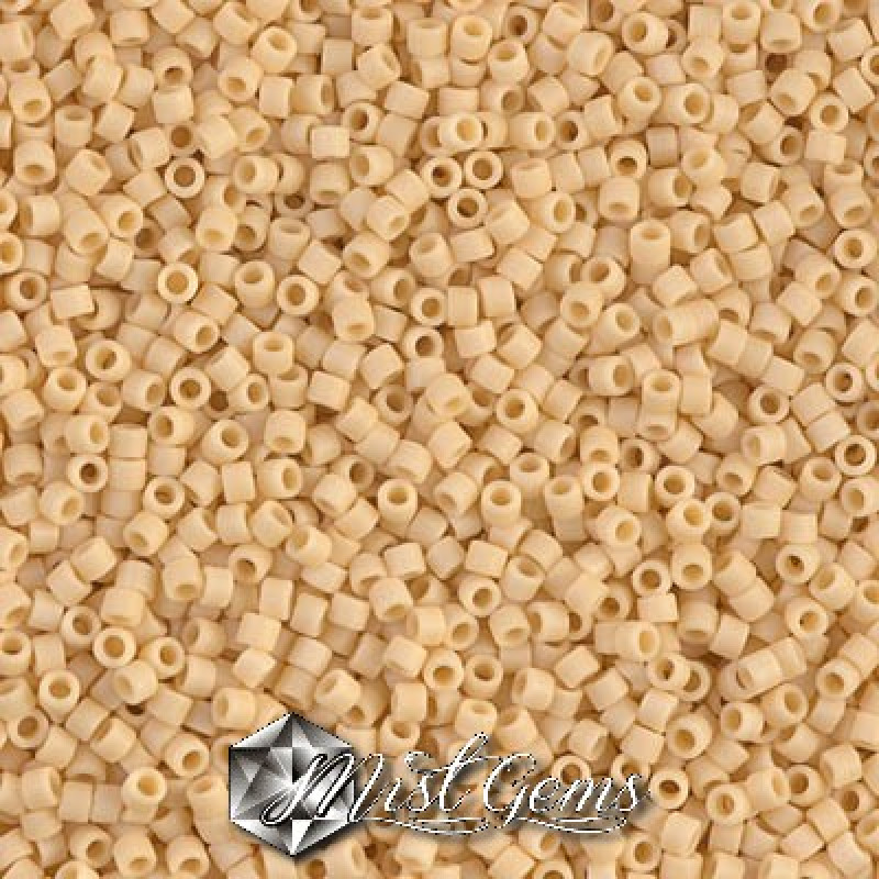 Delica 11/0 DB 1581 Matted Opaque Pear