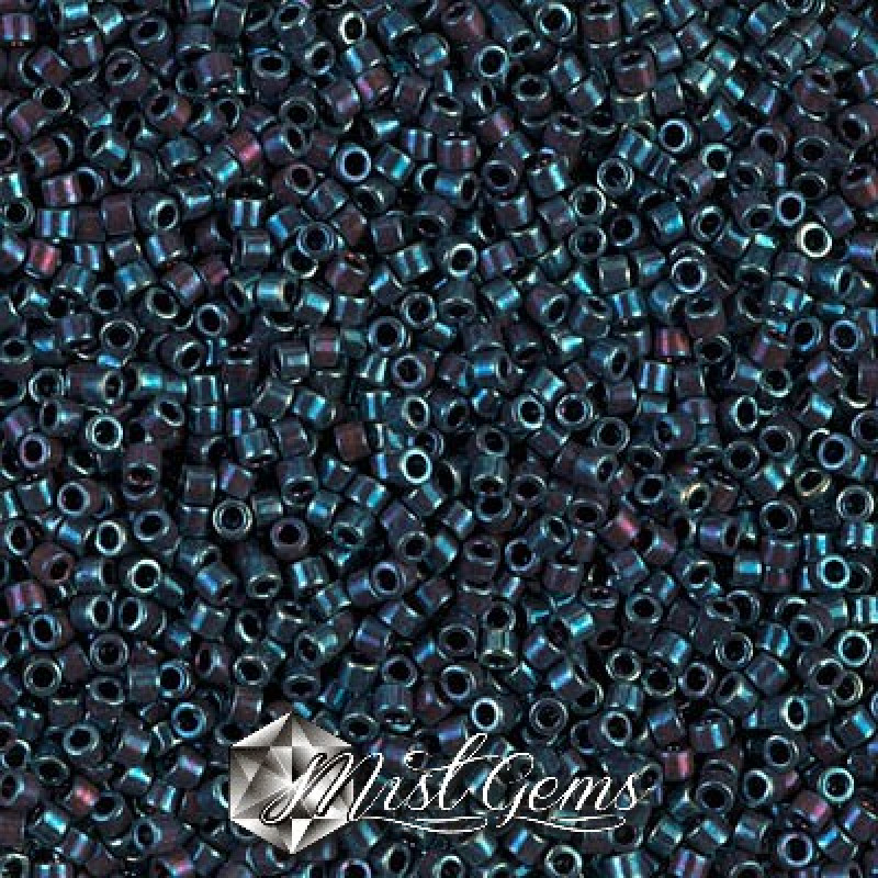 Delica 11/0 DB 0025 (DB25) Metallic Purple AB