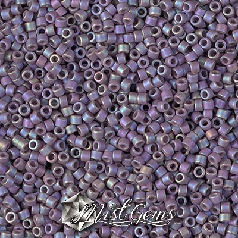 Delica 11/0 DB 2322  Matted Opaque Glazed Sea Lavender AB