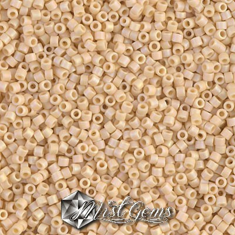 Delica 11/0 DB 1591 Matted Opaque Pear AB