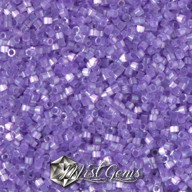 Delica 11/0 DB 1868 Silk Inside Dyed Lilac AB