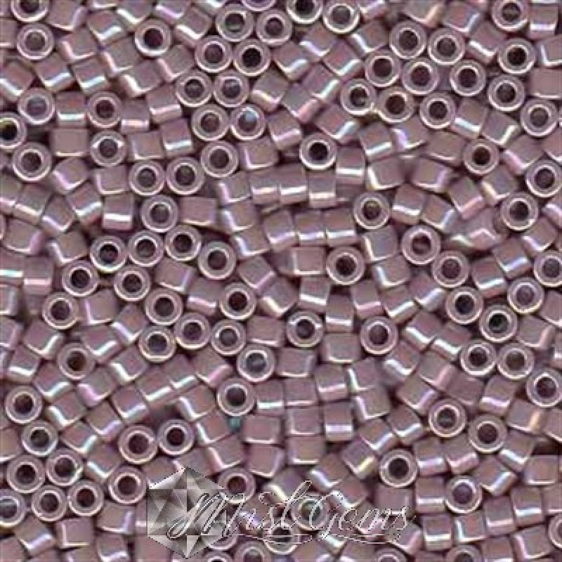 Delica 11/0 DB 0158 (DB158) Opaque Lilac AB
