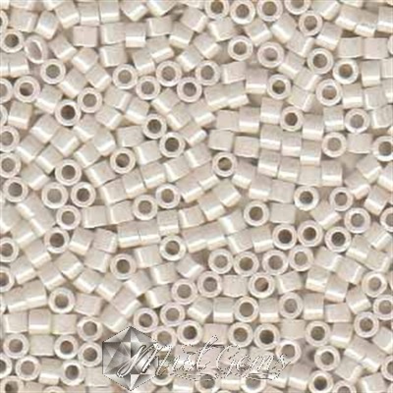 Delica 11/0 DB 0211 Opaque Alabaster Luster