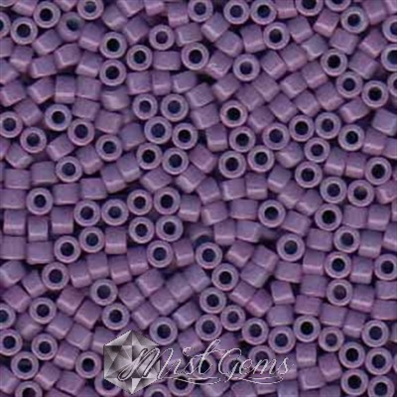 Delica 11/0 DB 0660 Dyed Opaque Lavender