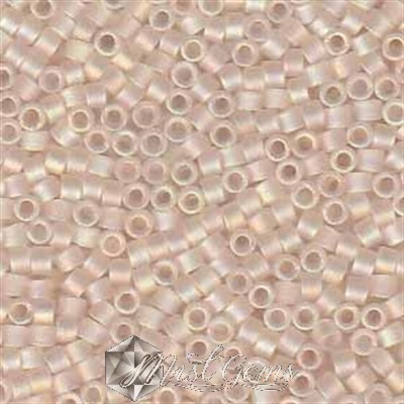 Delica 11/0 DB 0868 Matted Transparent Pink Mist AB