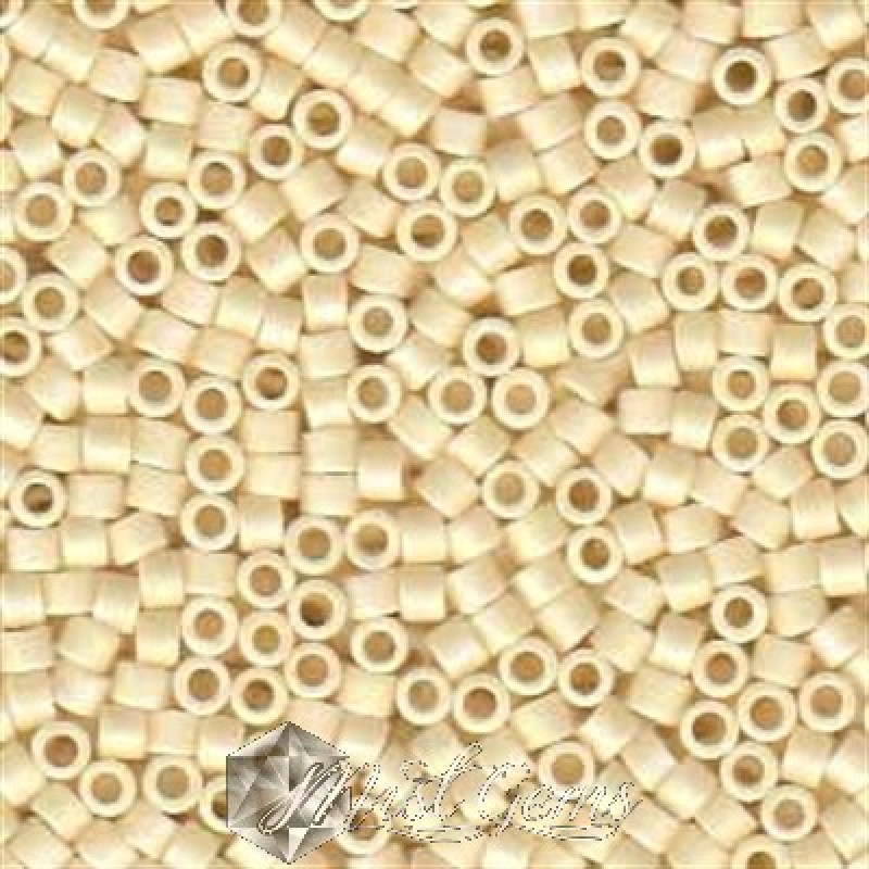 Delica 11/0 DB 0883 Opaque Cream AB Matted