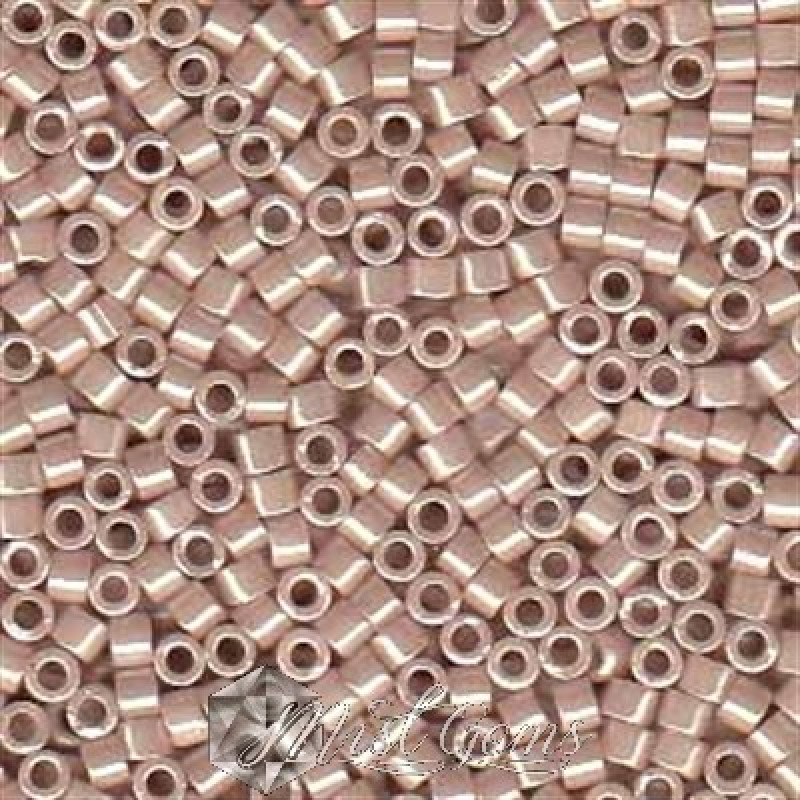 Delica 11/0 DB 1535 Opaque Pink Champagne Ceylon