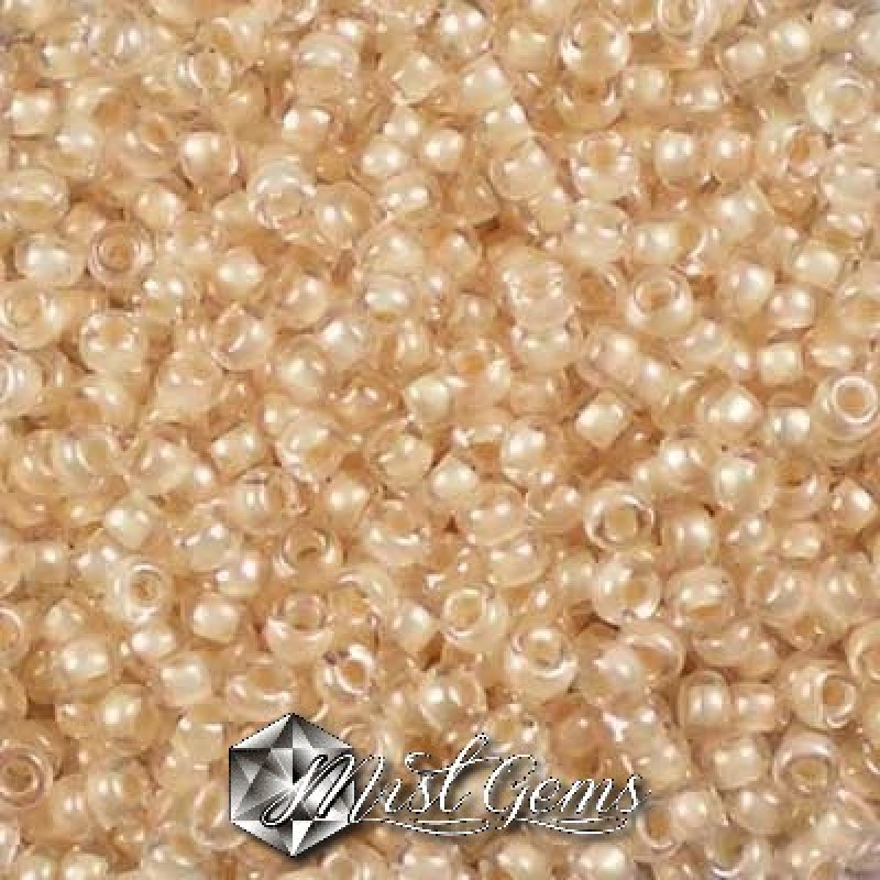 Miyuki Round Rocailles 11/0 RR-2215 Fancy Lined Ivory
