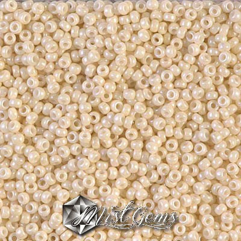 Miyuki Round Rocailles 11/0 RR-0600 Opaque Luster Limestone