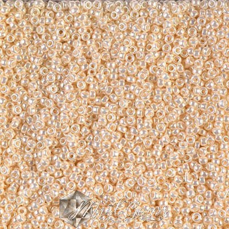 Miyuki Round Rocailles 592-15/0 RR 0592 Antique Ivory Pearl Ceylon