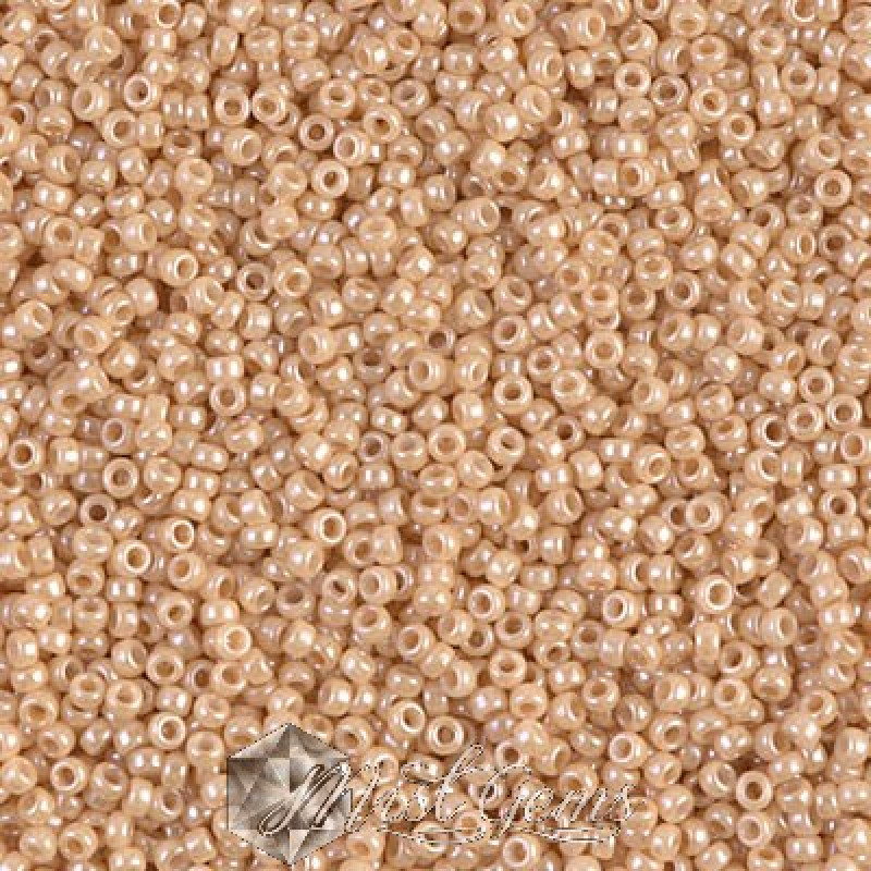 Miyuki Round Rocailles 593-15/0 RR 0593 Light Caramel Ceylon